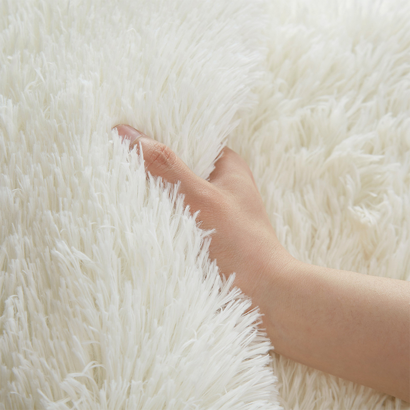 Tapis en peluche adapté au sal - Desk Setup Girly avis et prix